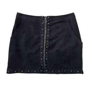 AMERICAN EAGLE | Black Suede Studded Zipper Mini Skirt
